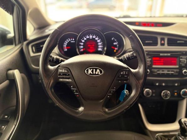 Kia Ceed II с пробегом 2013 года, цена 952 600 рублей, 106430 км, хэтчбек, Автокод Объявления