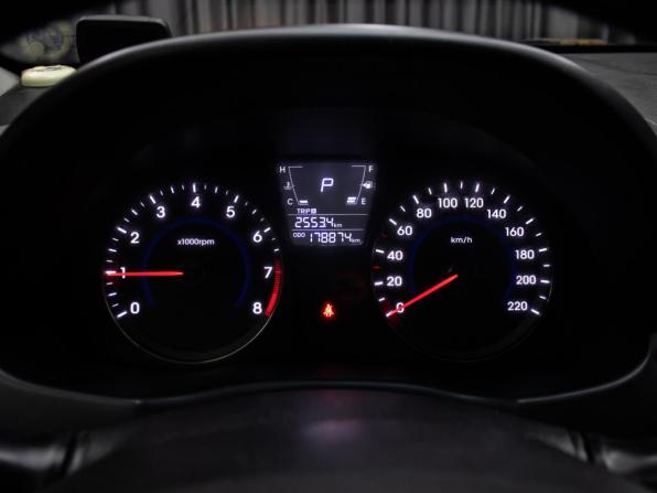 Hyundai Solaris I с пробегом 2011 года, цена 629 000 рублей, 178872 км, седан, Автокод Объявления