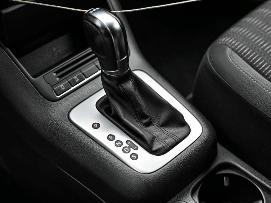 Volkswagen Tiguan I Рестайлинг Санкт-Петербург  - изображение 8