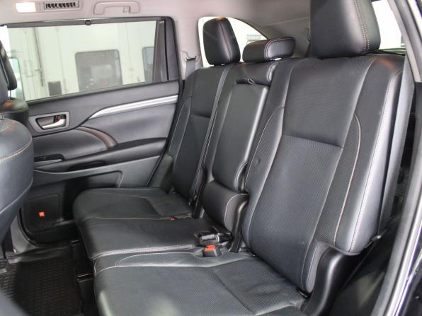Toyota Highlander III (XU50) Рестайлинг с пробегом 2016 года, цена 4 070 000 рублей, 87601 км, внедорожник, Автокод Объявления