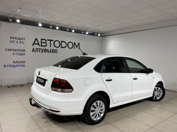 Volkswagen Polo V Рестайлинг с пробегом 2018 года, цена 949 000 рублей, 123705 км, седан, Автокод Объявления