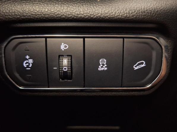 Haval Jolion I с пробегом 2023 года, цена 1 729 000 рублей, 75950 км, внедорожник, Автокод Объявления