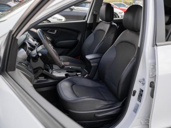 Hyundai ix35 I Рестайлинг с пробегом 2015 года, цена 1 519 000 рублей, 133748 км, внедорожник, Автокод Объявления