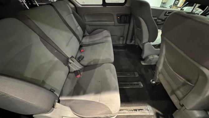 Hyundai H-1 II с пробегом 2010 года, цена 1 325 000 рублей, 246527 км, минивэн, Автокод Объявления
