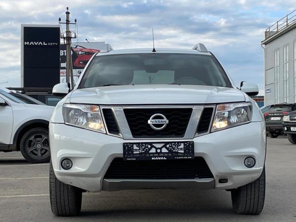 Nissan Terrano III (D10) с пробегом 2015 года, цена 790 000 рублей, 213000 км, внедорожник, Автокод Объявления