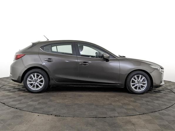 Mazda 3 III (BM) Рестайлинг с пробегом 2017 года, цена 1 800 000 рублей, 136614 км, хэтчбек, Автокод Объявления