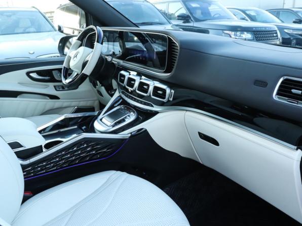Mercedes-Benz V-Класс III (W447) Рестайлинг 2 с пробегом 2024 года, цена 9 838 316 рублей, 7940 км, минивэн, Автокод Объявления