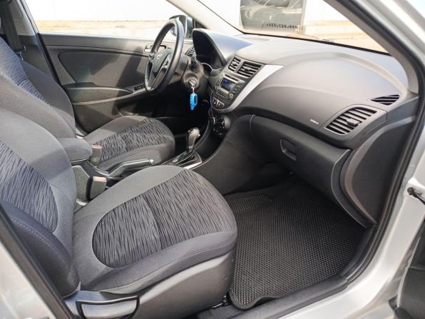 Hyundai Solaris I Рестайлинг с пробегом 2015 года, цена 1 119 600 рублей, 66540 км, седан, Автокод Объявления