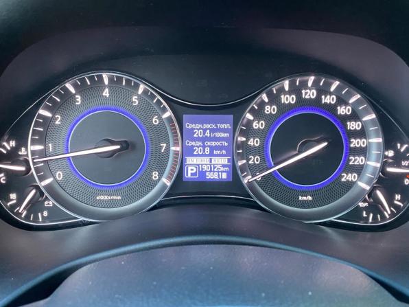 Infiniti QX80 I Рестайлинг с пробегом 2015 года, цена 2 749 000 рублей, 190125 км, внедорожник, Автокод Объявления