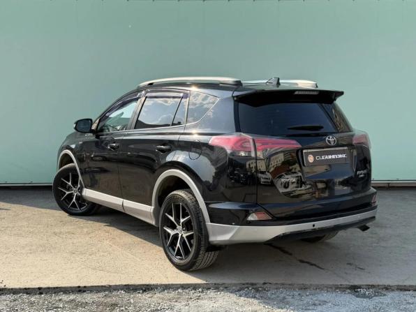 Toyota RAV4 IV (XA40) Рестайлинг с пробегом 2017 года, цена 2 569 000 рублей, 120000 км, внедорожник, Автокод Объявления