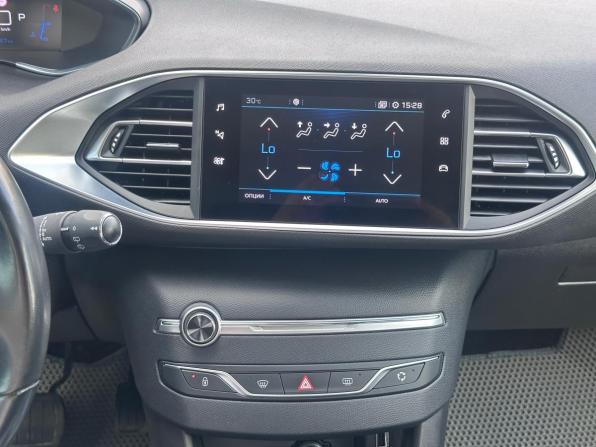 Peugeot 308 II Рестайлинг с пробегом 2020 года, цена 1 250 000 рублей, 184500 км, универсал, Автокод Объявления