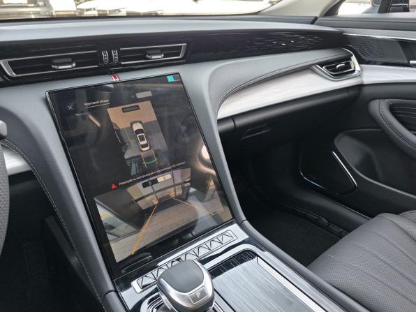 Hongqi H5 II с пробегом 2024 года, цена 4 360 000 рублей, 1804 км, седан, Автокод Объявления