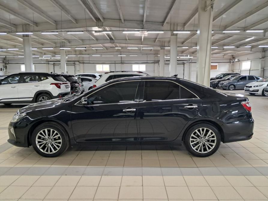Toyota Camry VII (XV50) Рестайлинг 2 Набережные Челны  - изображение 10