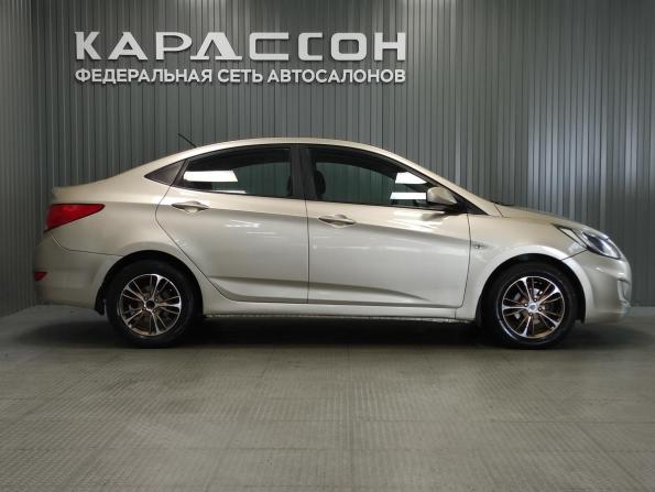 Hyundai Solaris I с пробегом 2011 года, цена 690 000 рублей, 205117 км, седан, Автокод Объявления