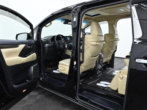 Toyota Alphard III Рестайлинг с пробегом 2021 года, цена 3 999 000 рублей, 175000 км, минивэн, Автокод Объявления