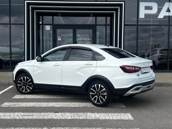 Lada (ВАЗ) Vesta I Рестайлинг (NG) с пробегом 2023 года, цена 1 351 000 рублей, 27000 км, седан, Автокод Объявления
