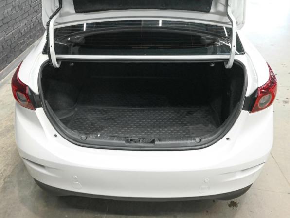 Mazda 3 III (BM) с пробегом 2014 года, цена 1 380 000 рублей, 122386 км, седан, Автокод Объявления