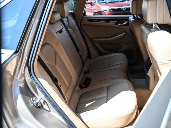 Porsche Macan I с пробегом 2015 года, цена 2 549 000 рублей, 109063 км, внедорожник, Автокод Объявления