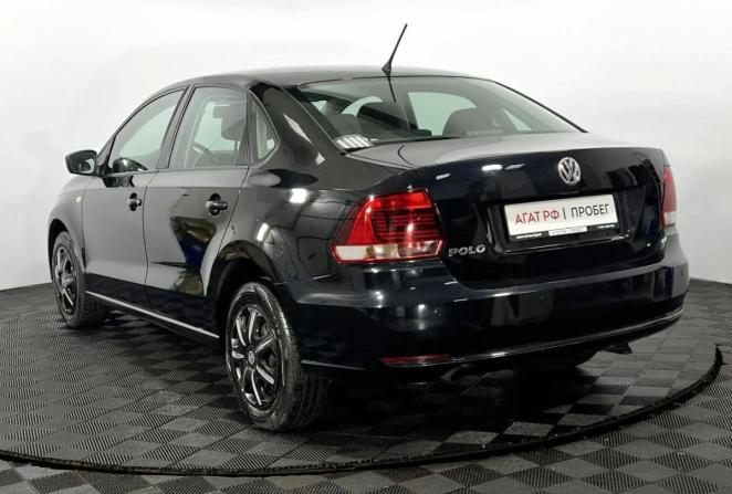 Volkswagen Polo V Рестайлинг с пробегом 2015 года, цена 1 230 000 рублей, 85407 км, седан, Автокод Объявления
