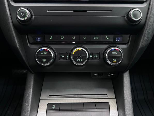Skoda Octavia III (A7) с пробегом 2014 года, цена 1 299 000 рублей, 207908 км, лифтбек, Автокод Объявления