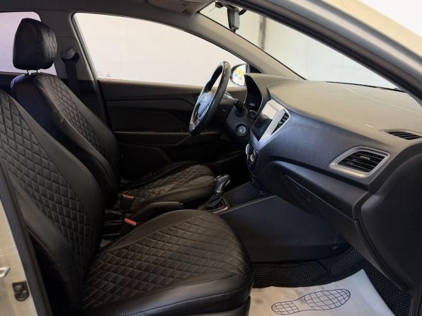 Hyundai Solaris II с пробегом 2019 года, цена 1 210 000 рублей, 138000 км, седан, Автокод Объявления