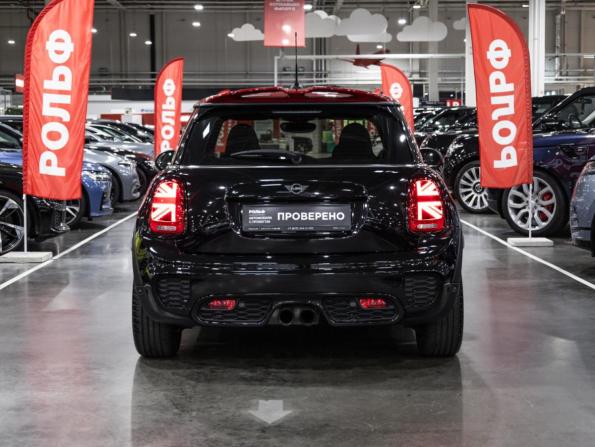 Mini Hatch III (F55/F56) Рестайлинг с пробегом 2019 года, цена 2 799 000 рублей, 54711 км, хэтчбек, Автокод Объявления