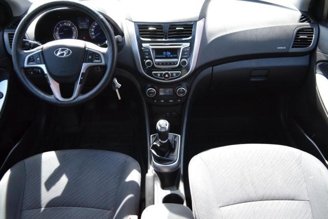 Hyundai Solaris I Рестайлинг с пробегом 2016 года, цена 850 000 рублей, 171358 км, седан, Автокод Объявления