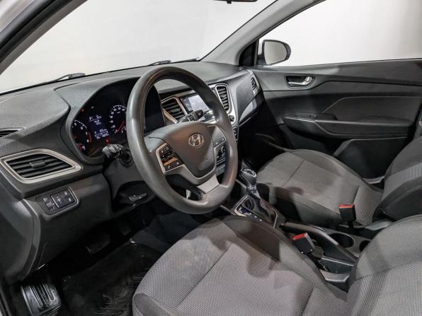 Hyundai Solaris II Рестайлинг с пробегом 2022 года, цена 1 455 000 рублей, 136830 км, седан, Автокод Объявления