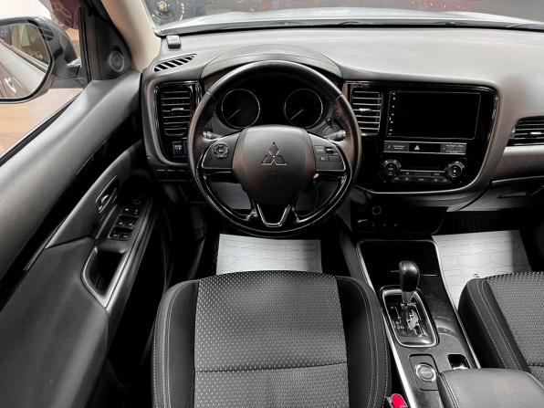 Mitsubishi Outlander III Рестайлинг 3 с пробегом 2018 года, цена 2 200 000 рублей, 81429 км, внедорожник, Автокод Объявления