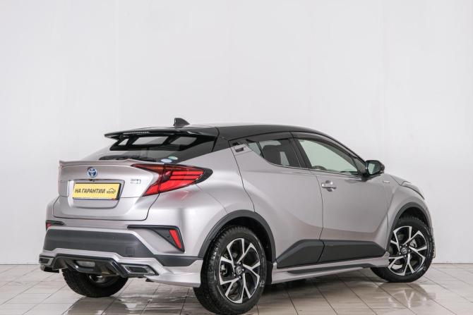 Toyota C-HR I Рестайлинг с пробегом 2019 года, цена 2 299 000 рублей, 117000 км, внедорожник, Автокод Объявления