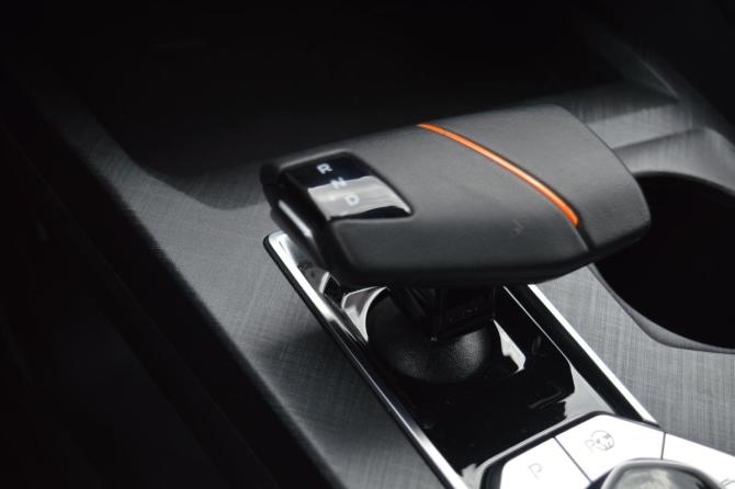 Changan UNI-V I с пробегом 2024 года, цена 2 319 000 рублей, 14000 км, лифтбек, Автокод Объявления