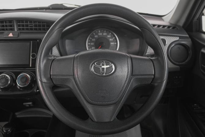 Toyota Corolla XI (E160 E170 E180) с пробегом 2013 года, цена 869 000 рублей, 227223 км, седан, Автокод Объявления