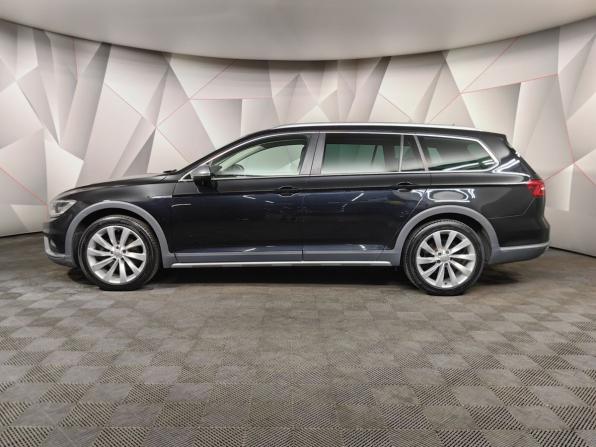 Volkswagen Passat B8 с пробегом 2018 года, цена 2 375 000 рублей, 175453 км, универсал, Автокод Объявления