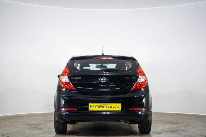 Hyundai Solaris I Рестайлинг с пробегом 2015 года, цена 999 000 рублей, 120000 км, хэтчбек, Автокод Объявления