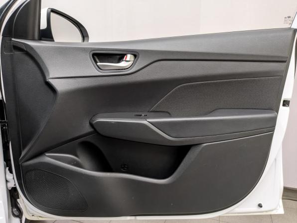 Hyundai Solaris II Рестайлинг с пробегом 2022 года, цена 1 680 000 рублей, 72478 км, седан, Автокод Объявления