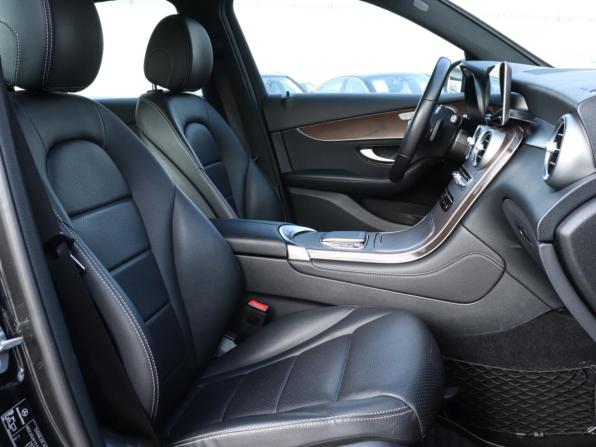 Mercedes-Benz GLC I (X253) Рестайлинг с пробегом 2019 года, цена 4 119 000 рублей, 65000 км, внедорожник, Автокод Объявления