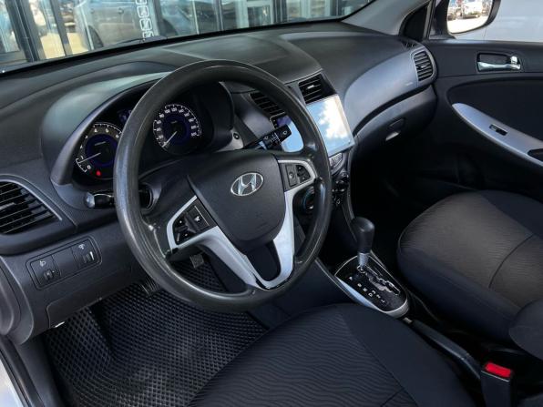 Hyundai Solaris I с пробегом 2012 года, цена 829 999 рублей, 182102 км, седан, Автокод Объявления