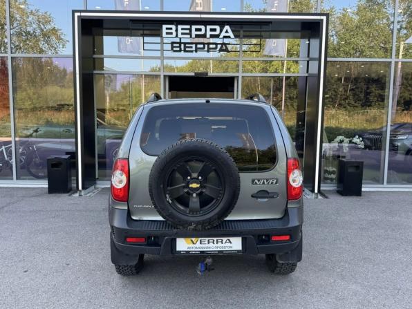 Chevrolet Niva I Рестайлинг с пробегом 2017 года, цена 760 000 рублей, 71319 км, внедорожник, Автокод Объявления