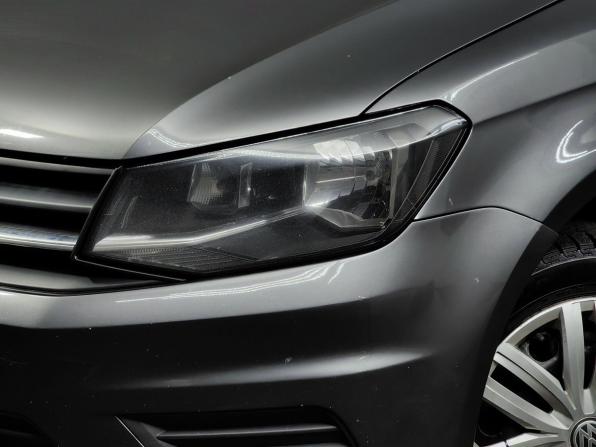 Volkswagen Caddy IV с пробегом 2018 года, цена 1 659 000 рублей, 264115 км, компактвэн, Автокод Объявления