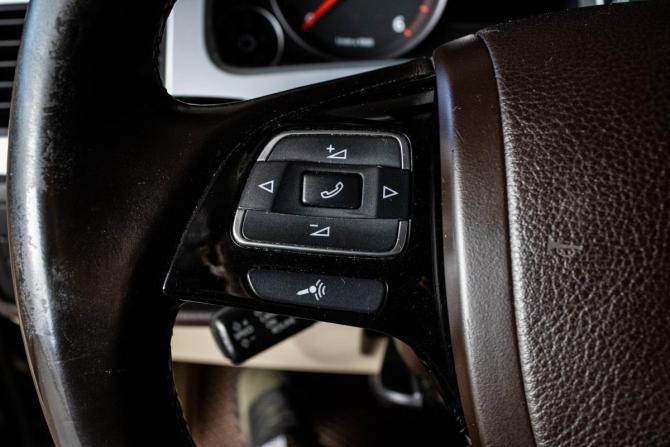 Volkswagen Touareg II с пробегом 2012 года, цена 2 250 000 рублей, 211909 км, внедорожник, Автокод Объявления