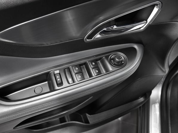 Opel Mokka I с пробегом 2014 года, цена 1 275 000 рублей, 81467 км, внедорожник, Автокод Объявления