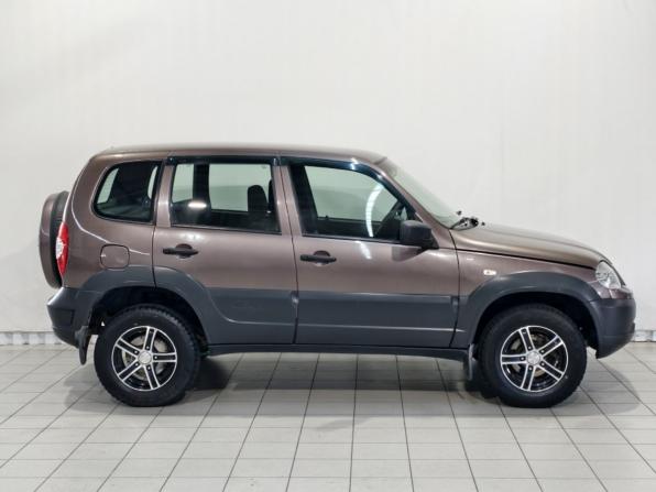 Chevrolet Niva I Рестайлинг с пробегом 2018 года, цена 814 800 рублей, 87446 км, внедорожник, Автокод Объявления
