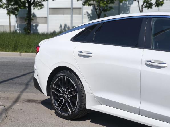 Kia K5 III с пробегом 2021 года, цена 2 400 000 рублей, 60769 км, седан, Автокод Объявления
