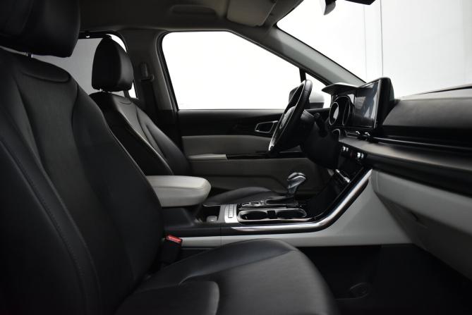 Kia Carnival IV с пробегом 2022 года, цена 4 500 000 рублей, 45811 км, минивэн, Автокод Объявления