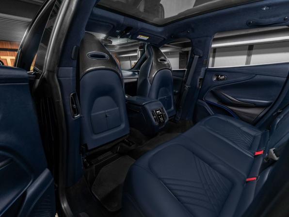 Aston Martin DBX I с пробегом 2021 года, цена 14 950 000 рублей, 17739 км, внедорожник, Автокод Объявления