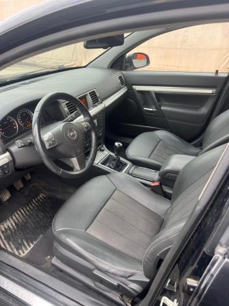 Opel Vectra C Рестайлинг с пробегом 2007 года, цена 550 000 рублей, 120500 км, седан, Автокод Объявления