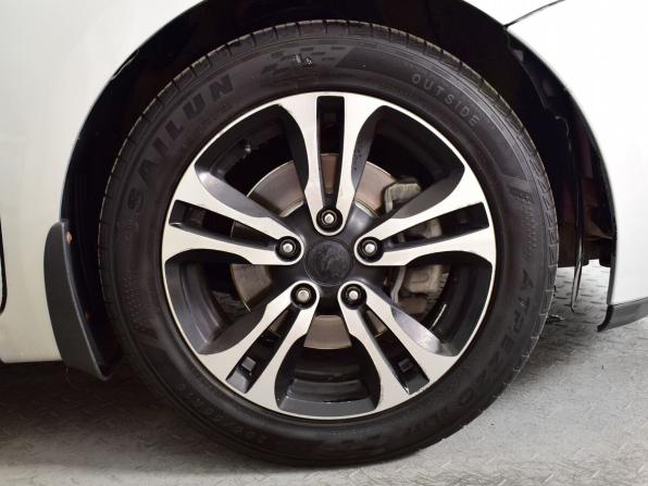 Kia Ceed II с пробегом 2014 года, цена 899 999 рублей, 177686 км, универсал, Автокод Объявления