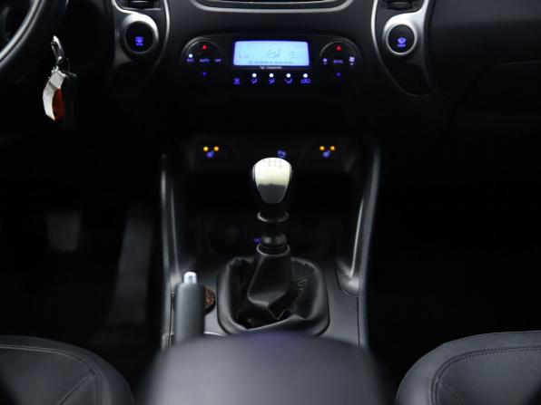 Hyundai ix35 I с пробегом 2012 года, цена 1 120 000 рублей, 211053 км, внедорожник, Автокод Объявления
