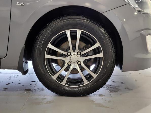 Hyundai Solaris I Рестайлинг с пробегом 2015 года, цена 1 016 000 рублей, 85084 км, седан, Автокод Объявления