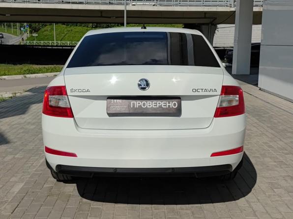Skoda Octavia III (A7) с пробегом 2017 года, цена 1 500 000 рублей, 92455 км, лифтбек, Автокод Объявления